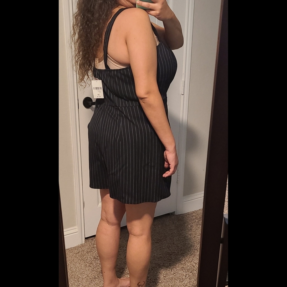 Forever 21 plus romper pinstripe 2X - Picture 3 of 7